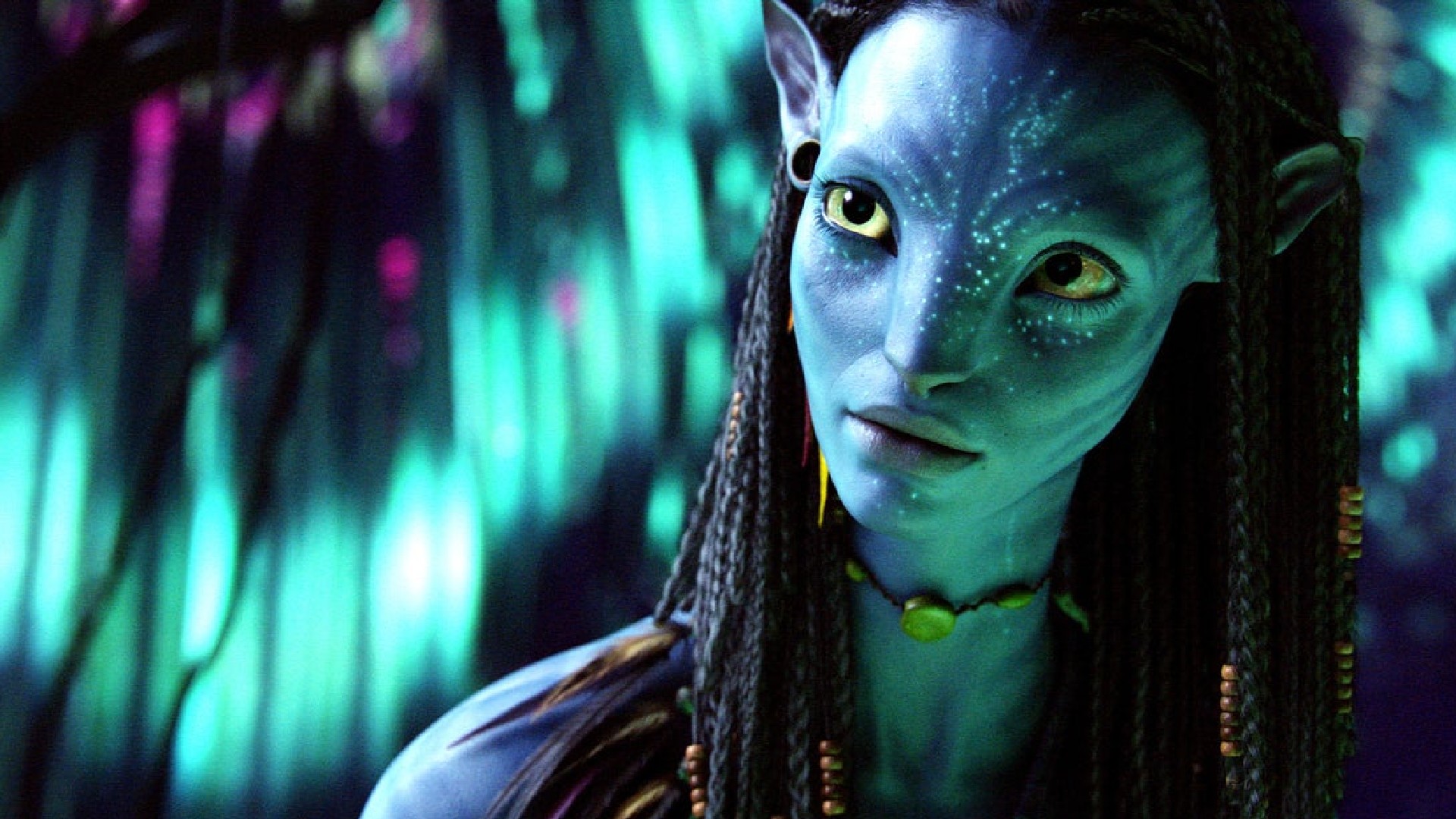 Grâce à la performance capture, Zoe Saldana interprète le personnage de Neytiri dans le film Avatar (2009).